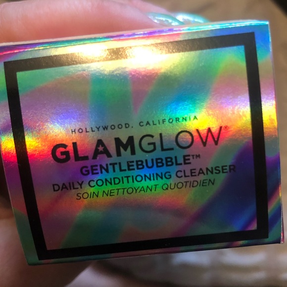 Glamglow gentlebubble daily cleanser - Picture 3 of 4